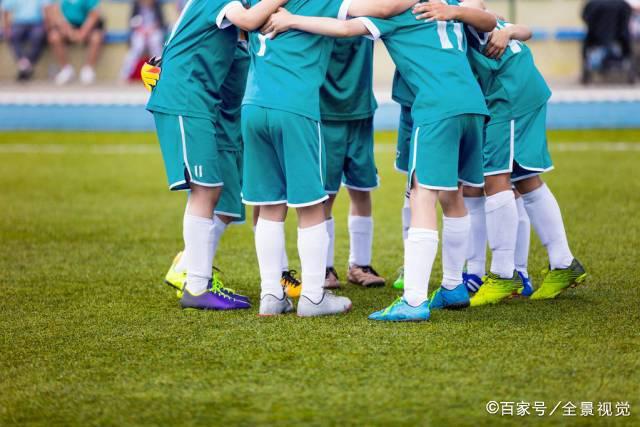官方：40岁曼联三门汤姆·希顿续约一年，将开启生涯第21个赛季